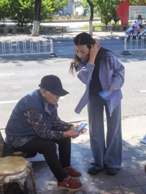 �е���Ӫ����ί���Ű쿪չ��������������������