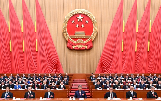 ʮ�Ľ�ȫ���˴��Ĵλ����ھ���Ļ ϰ��ƽ������ϯ̨����