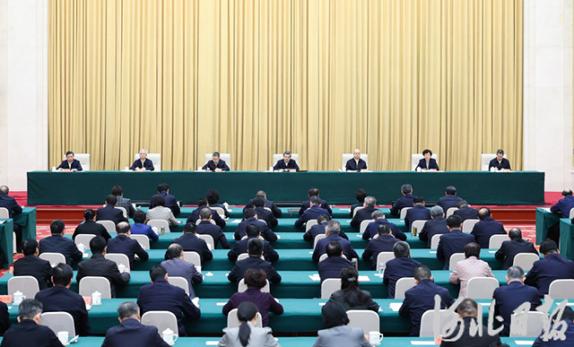 �ӱ�ʡ����ѧϰ�᳹ȫ�����ᾫ���쵼�ɲ������ٿ�