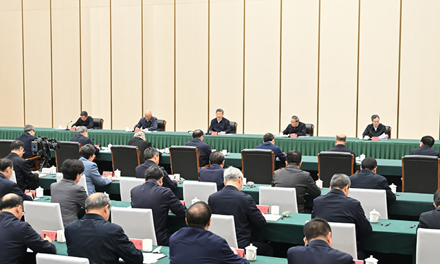 ϰ��ƽ��������۰���������ʱ����Ҫ���������ӱ����и�ҵ�ɲ�Ⱥ�����������������¹�